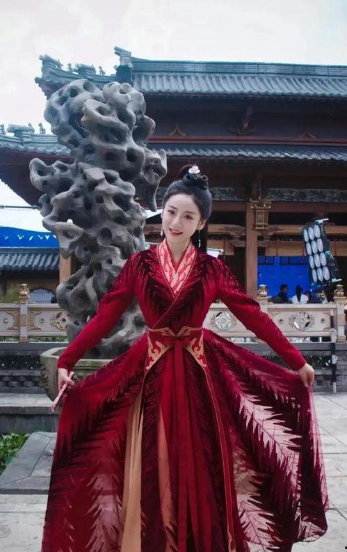娱乐吃瓜八卦两个人,吃瓜与揭秘的交织之旅 第2张 娱乐吃瓜八卦两个人,吃瓜与揭秘的交织之旅 第2张
