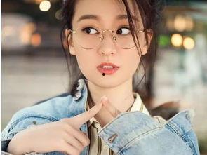浴袍出镜的娱乐吃瓜博主,揭秘明星私生活背后的故事 第3张 浴袍出镜的娱乐吃瓜博主,揭秘明星私生活背后的故事 第3张