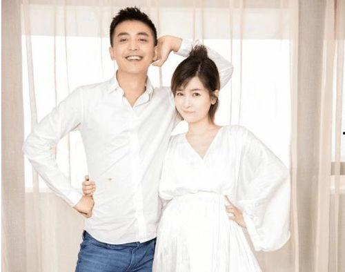 娱乐圈夫妻吃瓜是谁啊,揭秘明星夫妻背后的故事 第3张 娱乐圈夫妻吃瓜是谁啊,揭秘明星夫妻背后的故事 第3张