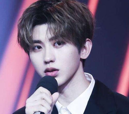 吃瓜娱乐八卦蔡徐坤视频,揭秘明星幕后生活  第2张