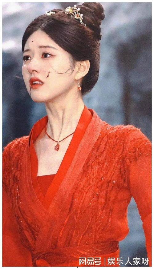 吃瓜娱乐圈剧组化妆师,揭秘吃瓜娱乐圈剧组化妆师的匠心独运 第2张 吃瓜娱乐圈剧组化妆师,揭秘吃瓜娱乐圈剧组化妆师的匠心独运 第2张