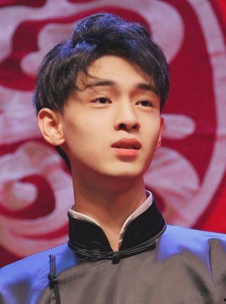 娱乐圈吃瓜爆料秦霄贤,揭秘明星背后的故事  第1张