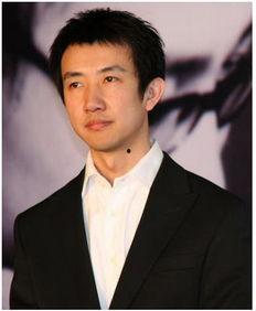 娱乐圈吃瓜小眼睛男歌手,揭秘“吃瓜小眼睛男歌手”的星光之路  第2张
