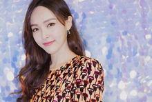 爱豆吃瓜娱乐酱奚梦瑶,爱豆吃瓜娱乐酱的时尚之旅  第2张