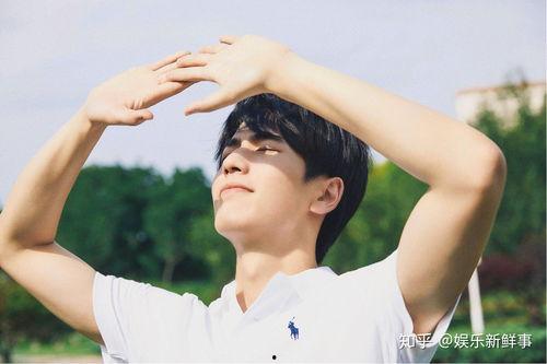 吃瓜娱乐圈张凌赫是谁,娱乐圈新晋“吃瓜王”的崛起之路  第3张