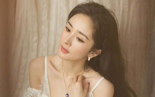 吃瓜娱乐圈杨幂是谁啊,娱乐圈当红小花杨幂的瓜田传奇  第3张