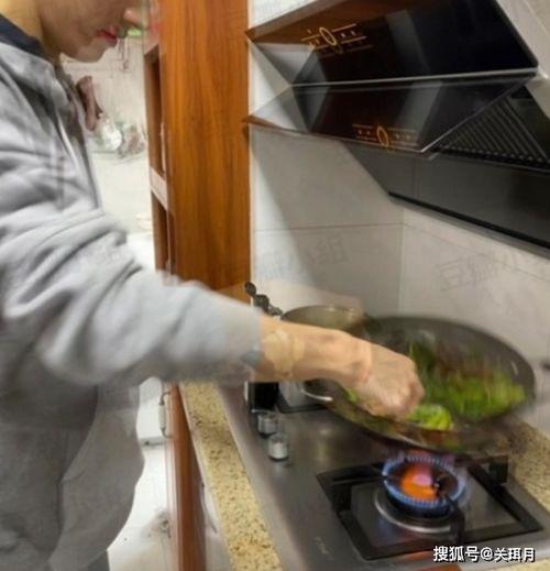 娱乐吃瓜的账号适合做什么,吃瓜账号的趣味解读与深度剖析 第3张 娱乐吃瓜的账号适合做什么,吃瓜账号的趣味解读与深度剖析 第3张