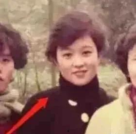 娱乐圈吃瓜打牌的女明星,娱乐圈女明星的吃瓜日常 第3张 娱乐圈吃瓜打牌的女明星,娱乐圈女明星的吃瓜日常 第3张