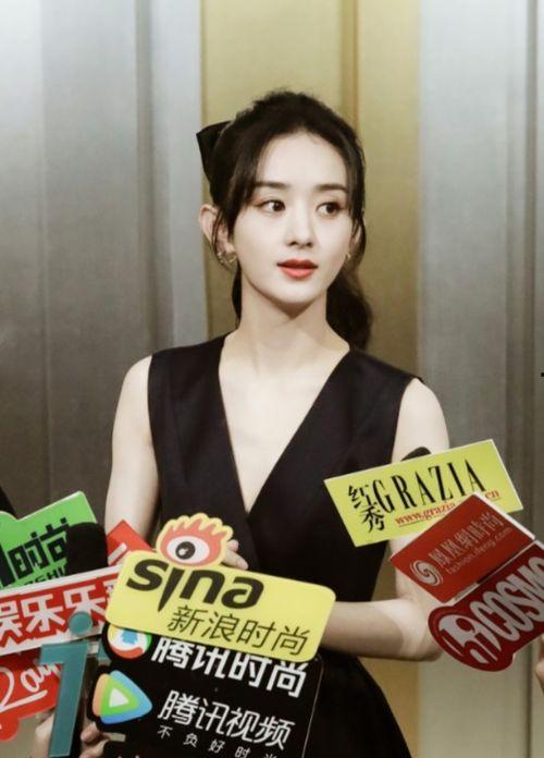 娱乐圈吃瓜爆料肖战杨紫,娱乐圈的甜蜜瓜田,揭秘他们的幕后故事 第3张 娱乐圈吃瓜爆料肖战杨紫,娱乐圈的甜蜜瓜田,揭秘他们的幕后故事 第3张