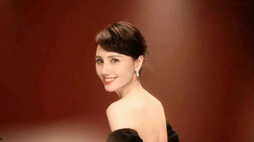 娱乐圈吃瓜爆料女明星穿着,娱乐圈女明星穿搭揭秘，吃瓜群众热议焦点  第2张