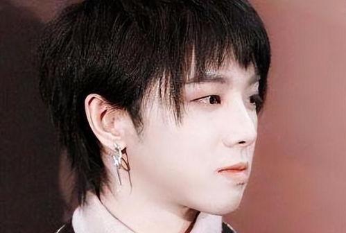 宋亚轩娱乐圈吃瓜视频  第2张