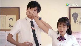 穿书女配小说娱乐圈吃瓜,女配吃瓜指南，解锁人生新境界  第2张