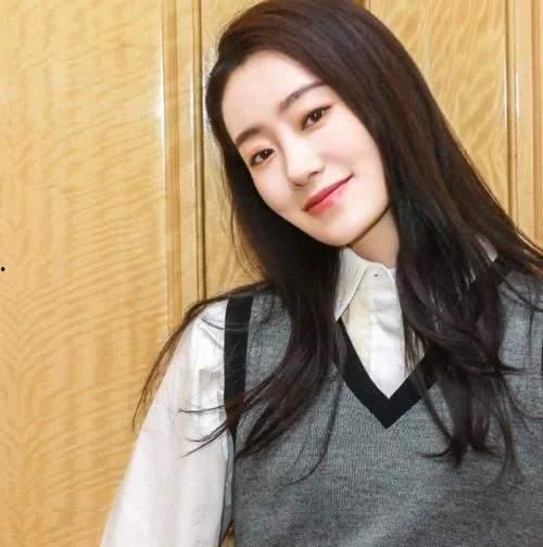 娱乐圈吃瓜张小斐是谁,娱乐圈吃瓜界的“瓜王” 第3张 娱乐圈吃瓜张小斐是谁,娱乐圈吃瓜界的“瓜王” 第3张