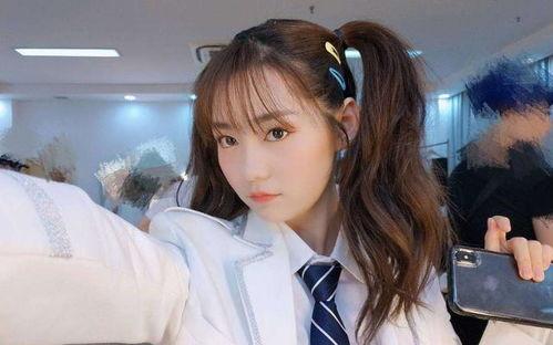 娱乐圈吃瓜小妹妹小说,瓜田里的甜蜜陷阱  第3张