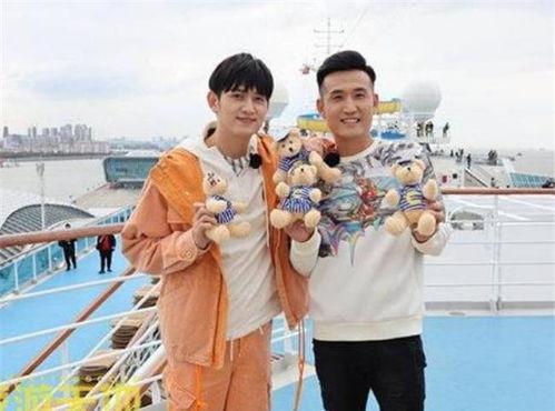 三石弟弟吃瓜娱乐圈文,娱乐圈幕后风云大揭秘  第2张